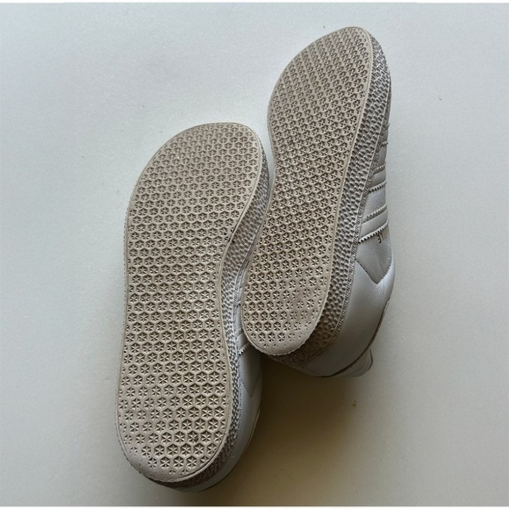 Adidas Gazelle White Leather Sneakers Low Top Shoes IG0666 Mens 4.5 Womens 5.5 - Picture 3 of 6